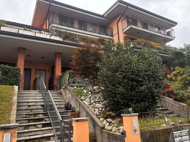 Appartamento in vendita a Cucciago CO