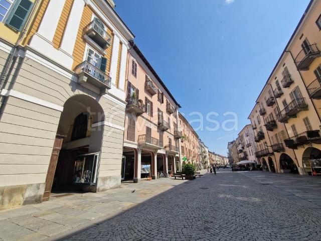 Appartamento in vendita a Cuneo via Roma, 51, Centro Storico