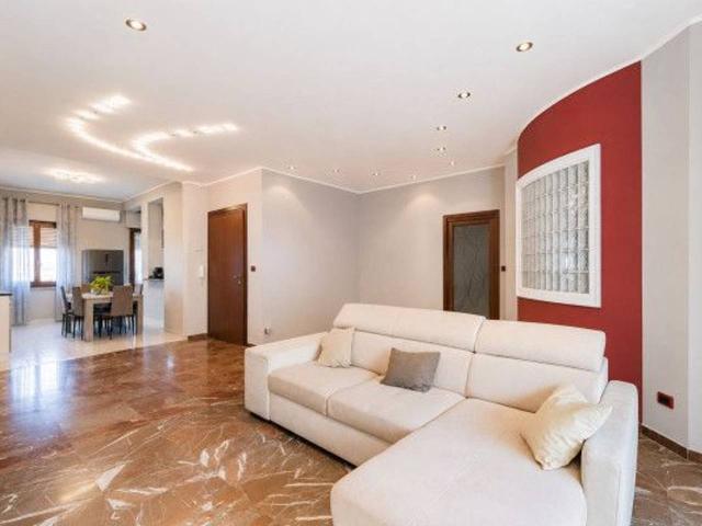 Appartamento in vendita a Cuneo