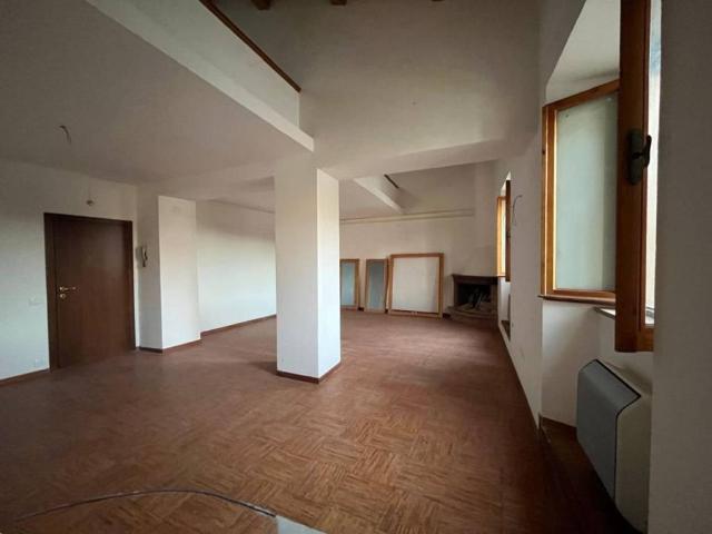 Appartamento in vendita a Cupramontana AN