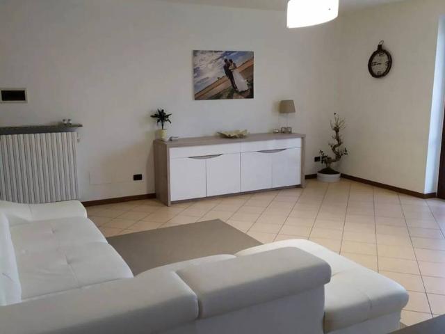 Appartamento in vendita a Cura Carpignano PV
