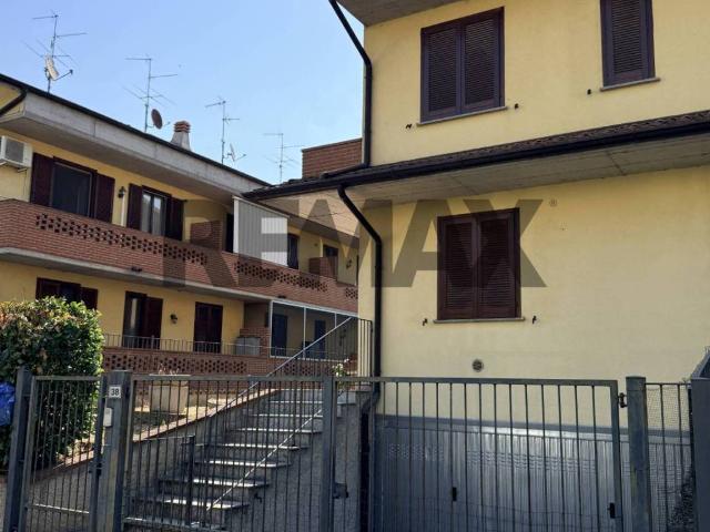 Appartamento in vendita a Cura Carpignano PV