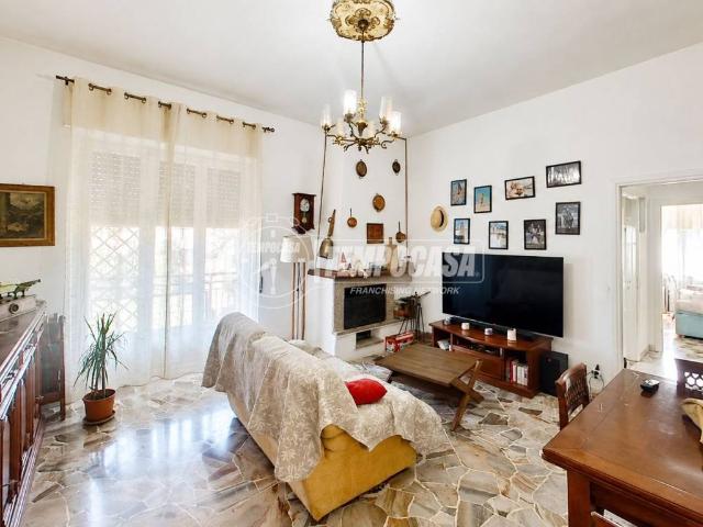 Appartamento in vendita a Cabiate CO