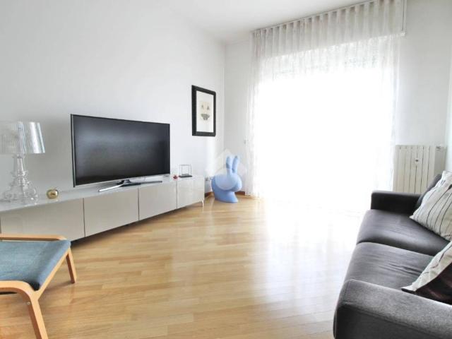 Appartamento in vendita a Cabiate CO