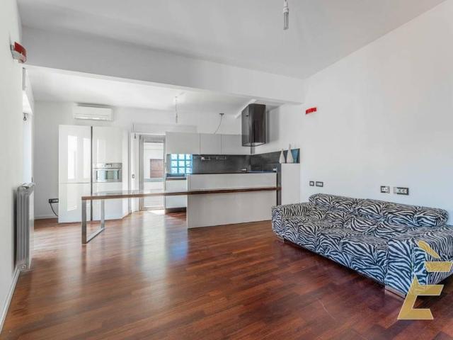 Appartamento in vendita a Cagliari CA