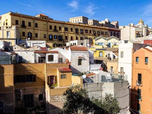 Appartamento in vendita a Cagliari CA