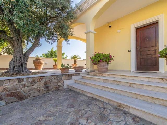 Villa in vendita a Cagliari CA
