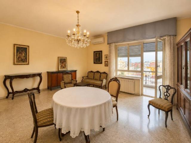 Appartamento in vendita a Cagliari CA