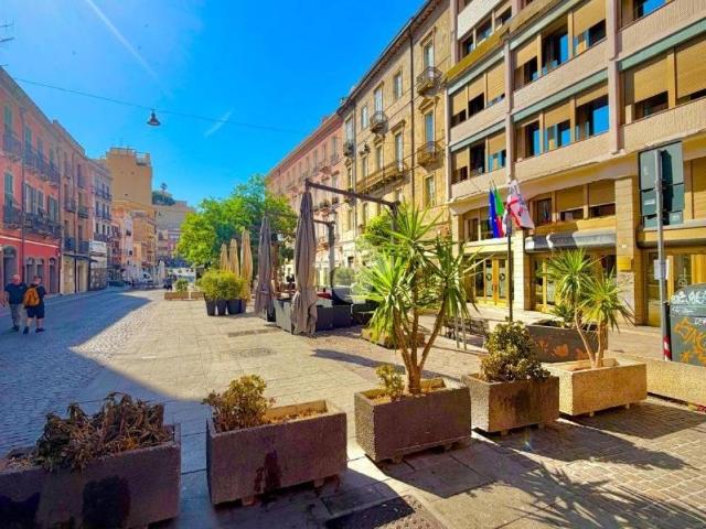 Appartamento in vendita a Cagliari CA