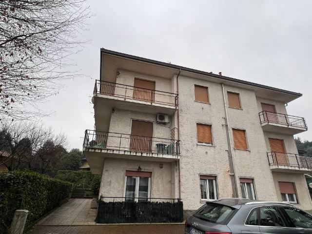 Appartamento in vendita a Cadrezzate con Osmate VA