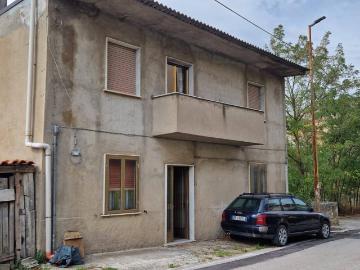 Appartamento in vendita a Cairano AV
