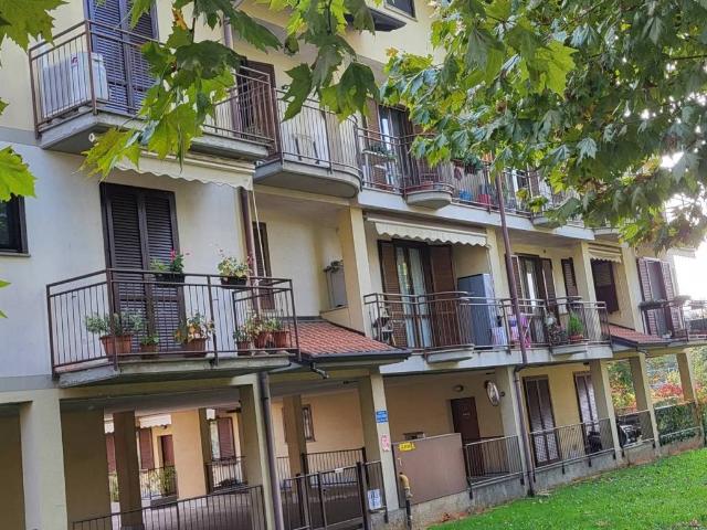 Appartamento in vendita a Cairate VA
