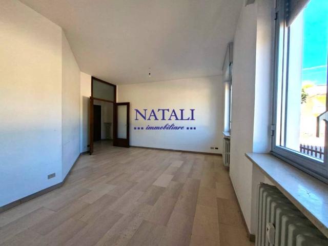 Appartamento in vendita a Cairate VA