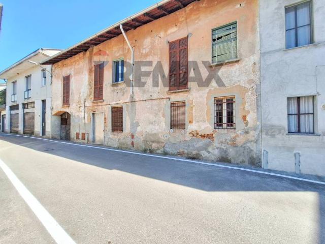 Appartamento in vendita a Cairate VA