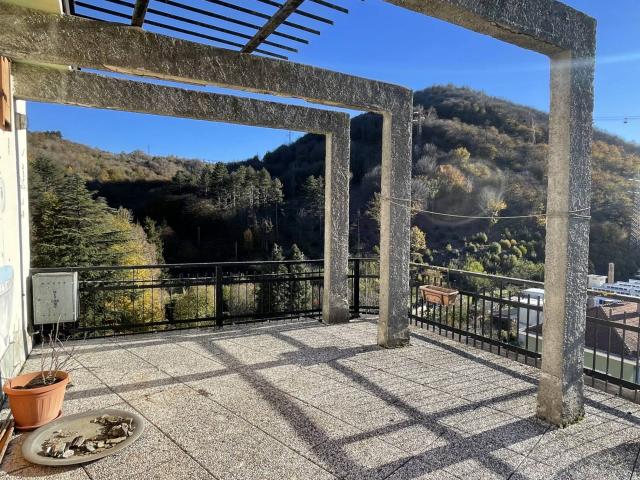 Appartamento in vendita a Cairo Montenotte, Ferrania