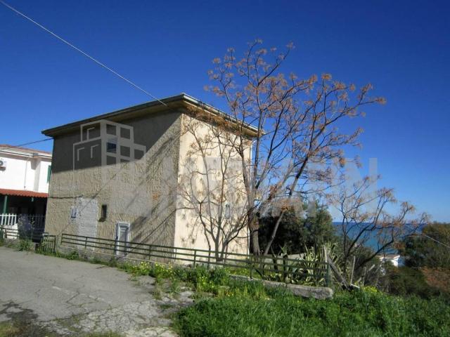 Casa indipendente in vendita a Calopezzati CS