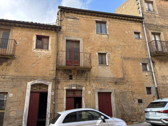 Appartamento in vendita a Calascibetta EN