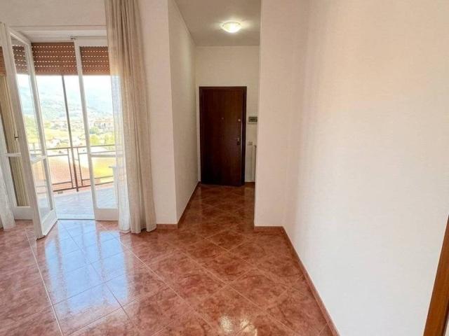Appartamento in vendita a Calco LC