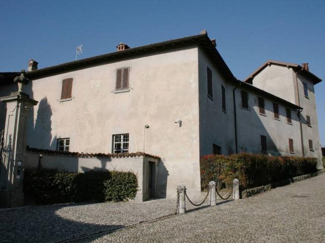 Appartamento in vendita a Calco LC