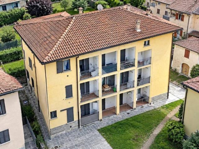 Appartamento in vendita a Calco LC