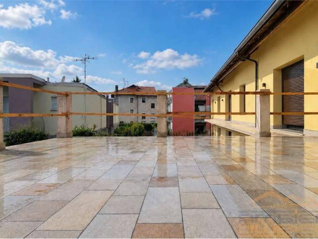 Appartamento in vendita a Calco LC