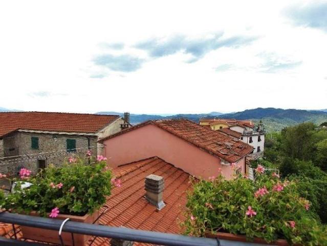 Appartamento in vendita a Calice al Cornoviglio SP