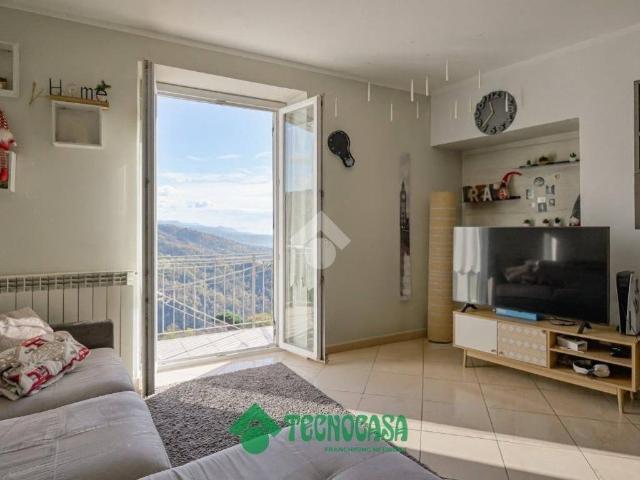Appartamento in vendita a Calice al Cornoviglio SP