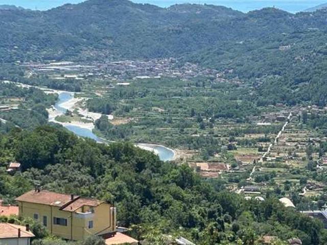 Appartamento in vendita a Calice al Cornoviglio SP