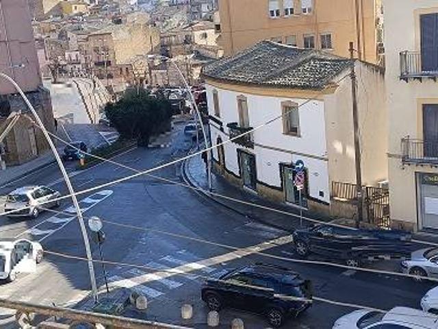 Appartamento in vendita a Caltanissetta CL