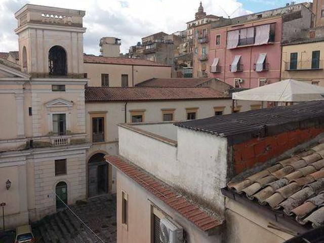 Appartamento in vendita a Caltanissetta CL