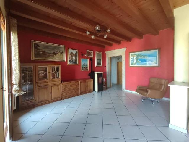 Appartamento in vendita a Caltrano VI