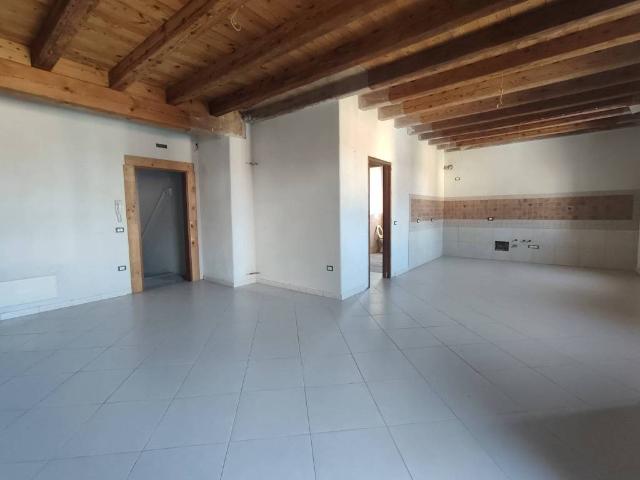 Appartamento in vendita a Caltrano VI