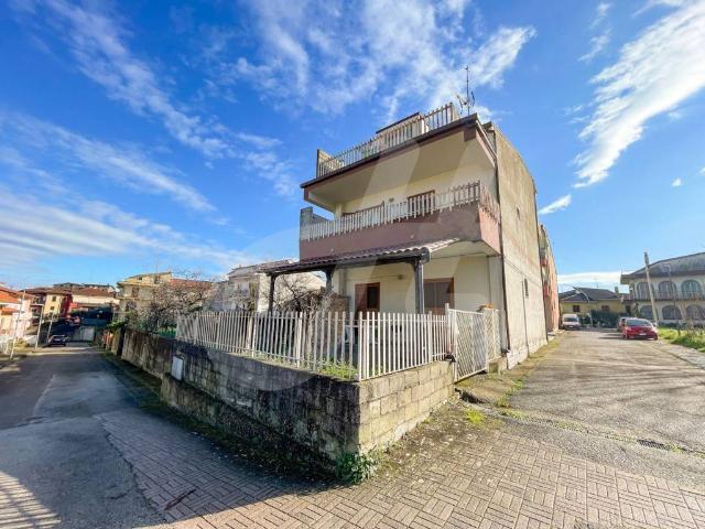 Appartamento in vendita a Calvi BN