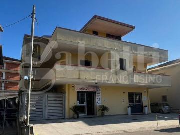 Appartamento in vendita a Calvi Risorta CE