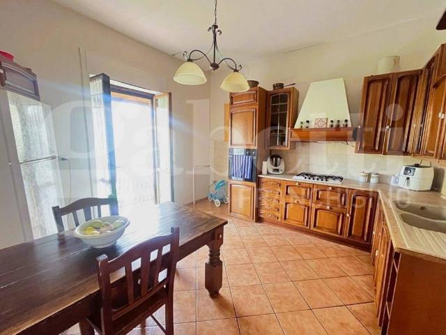 Appartamento in vendita a Calvi Risorta CE