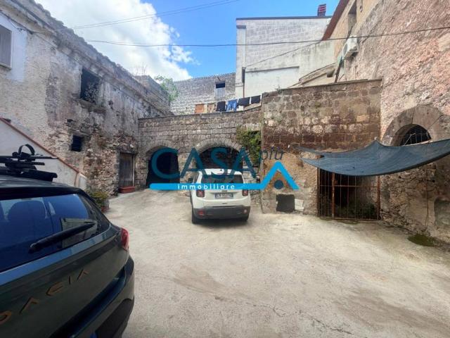 Appartamento in vendita a Calvi Risorta CE