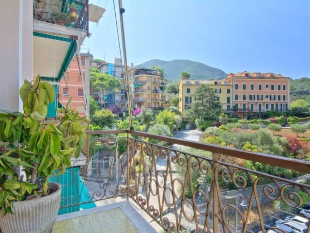 Appartamento in vendita a Camogli GE