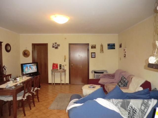 APPARTAMENTO in VENDITA a CAMAIORE camaiore di 3 vani