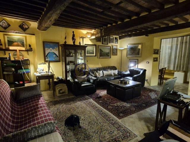 Appartamento in vendita a Camaiore LU