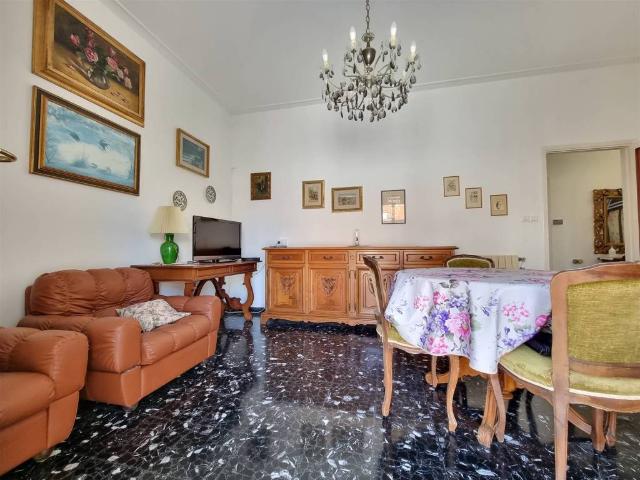 Appartamento in vendita a Camaiore LU