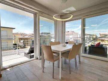 Appartamento in vendita a Camaiore LU