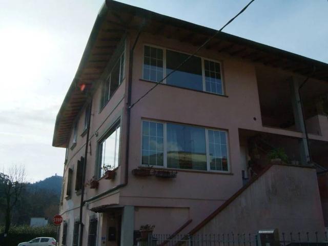 Appartamento in vendita a Camaiore LU