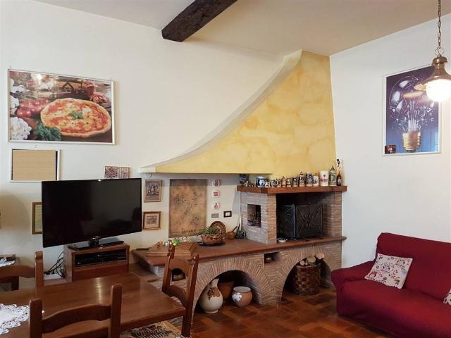 Appartamento in vendita a Camaiore LU