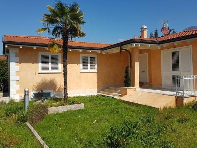 Appartamento in vendita a Camaiore LU