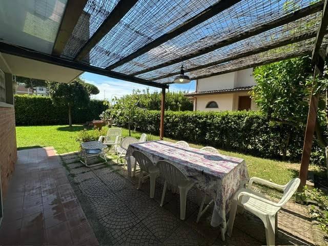 Appartamento in vendita a Camaiore LU