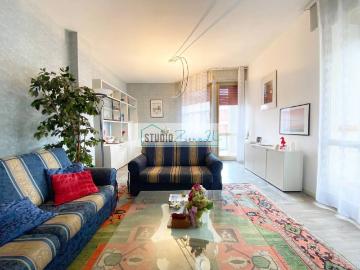 Appartamento in vendita a Camaiore LU