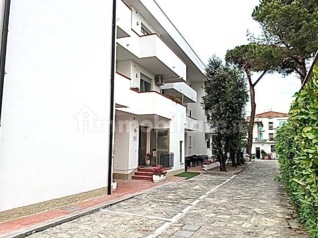 Appartamento in vendita a Camaiore LU