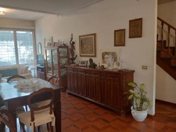 Appartamento in vendita a Camaiore LU