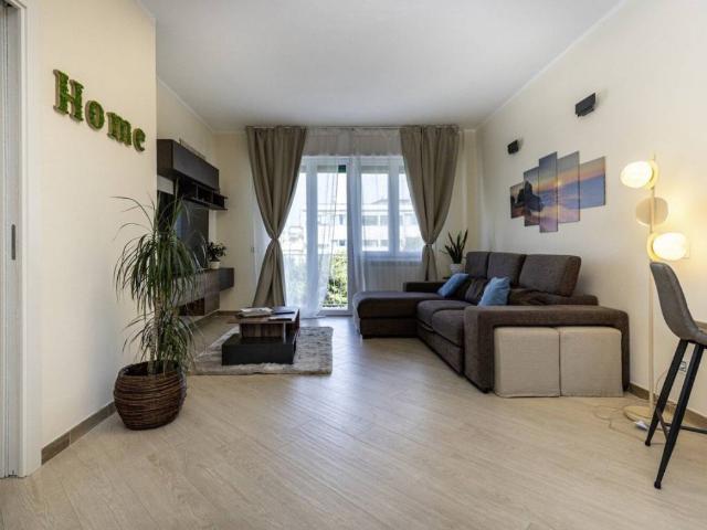 Appartamento in vendita a Camaiore LU