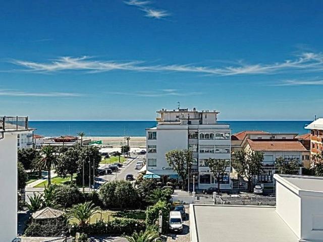Appartamento in vendita a Camaiore LU